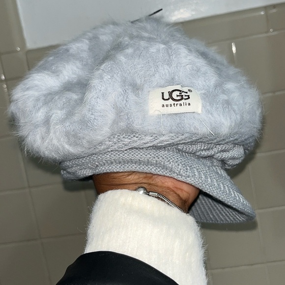 UGG Accessories - UGG Women's 🥰 gray  Knit and Fur Hat🥰